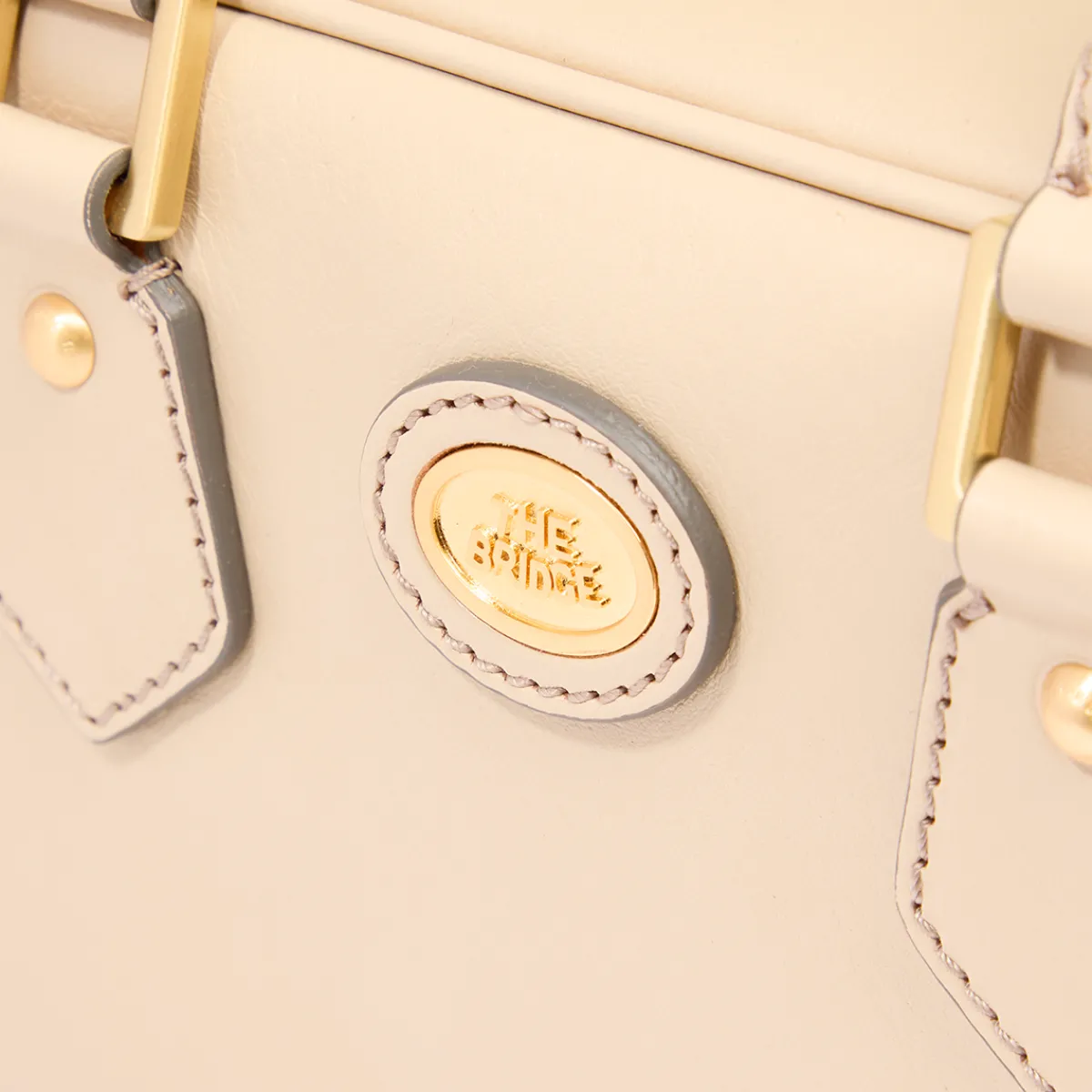 Bauletto in pelle con tracolla removibile-The Bridge New