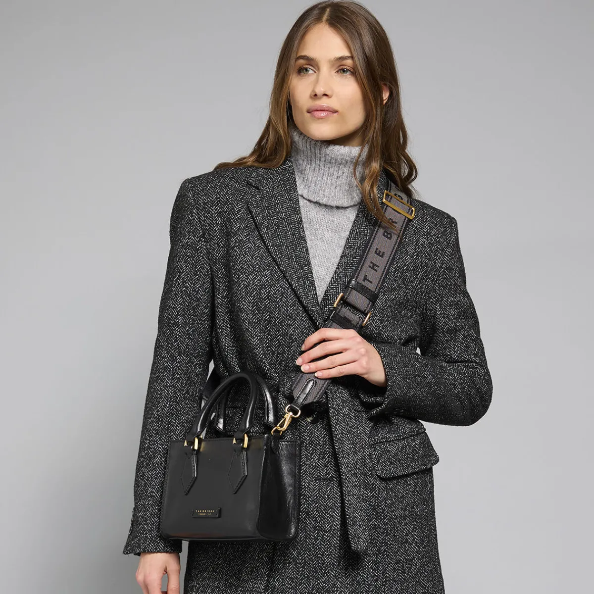 Borsa a mano in pelle con tracolla removibile-The Bridge Online