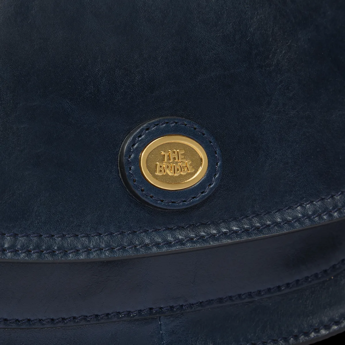 Borsa tracolla in pelle a scomparti-The Bridge Hot