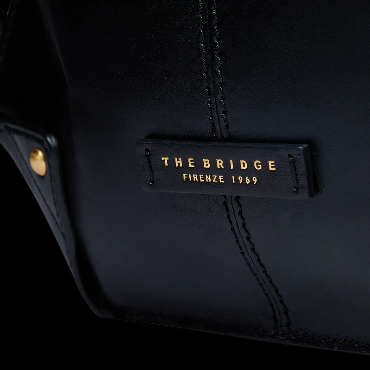 Borsa tracolla pelle chiusa con zip taglia s-The Bridge Online
