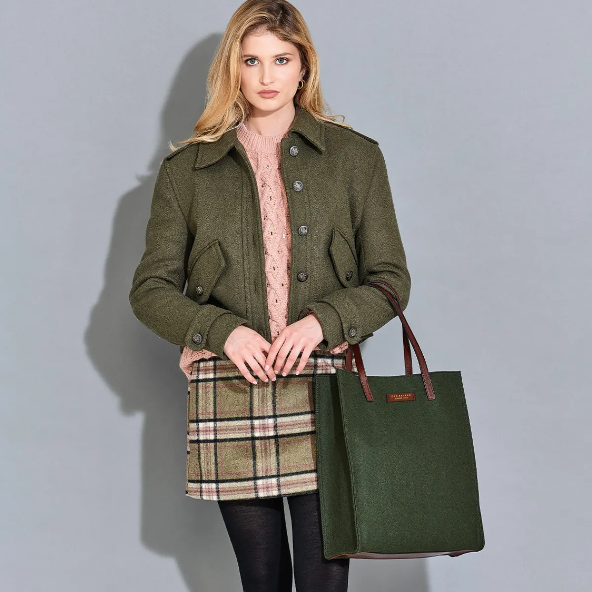 SHOPPER-The Bridge Sale