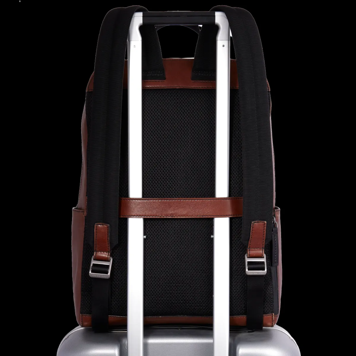 Zaino in pelle porta pc uomo-The Bridge