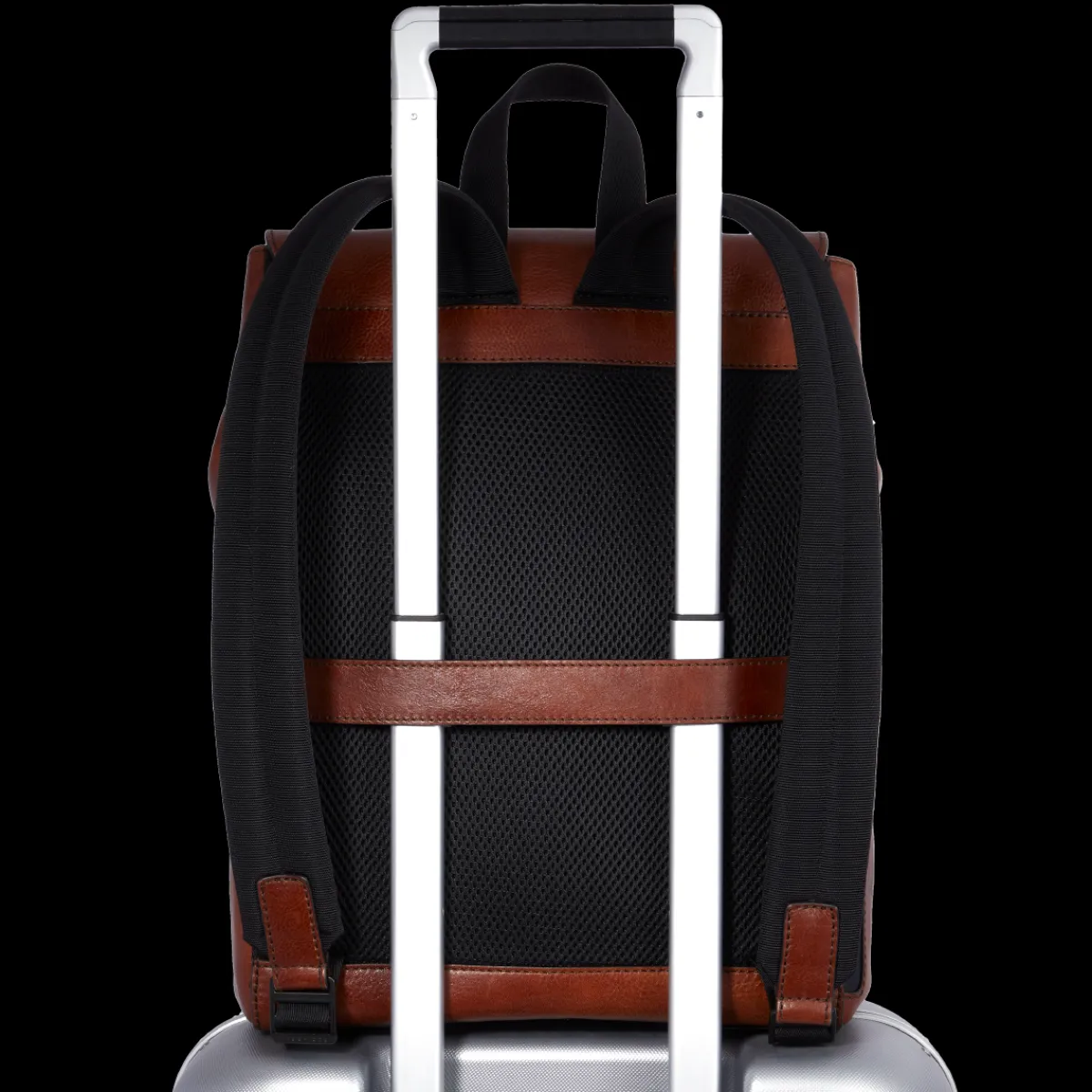 Zaino in pelle uomo con patta frontale-The Bridge