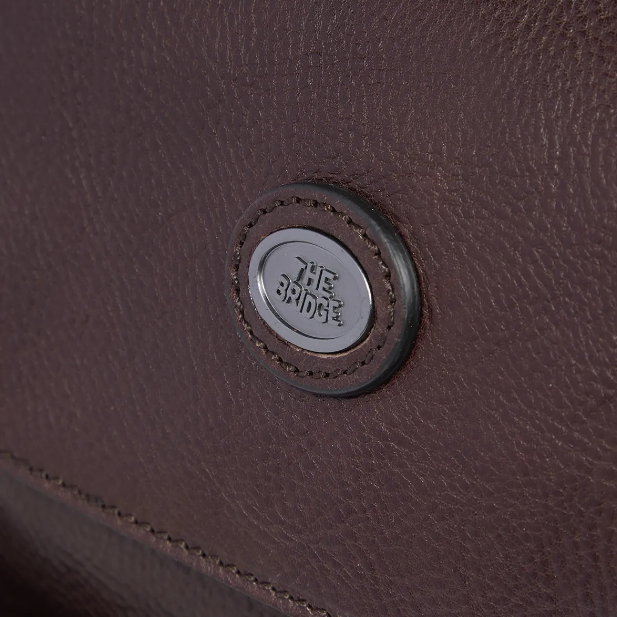 Zaino in pelle uomo con tasche frontali-The Bridge Clearance