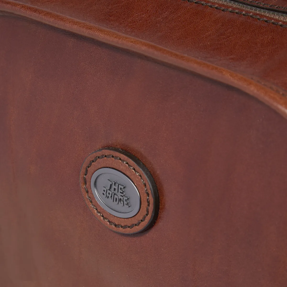 Zaino in pelle uomo una zip e tasche frontali-The Bridge Discount